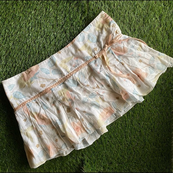 Abercrombie & Fitch Dresses & Skirts - Abercrombie & Fitch floral mini skirt